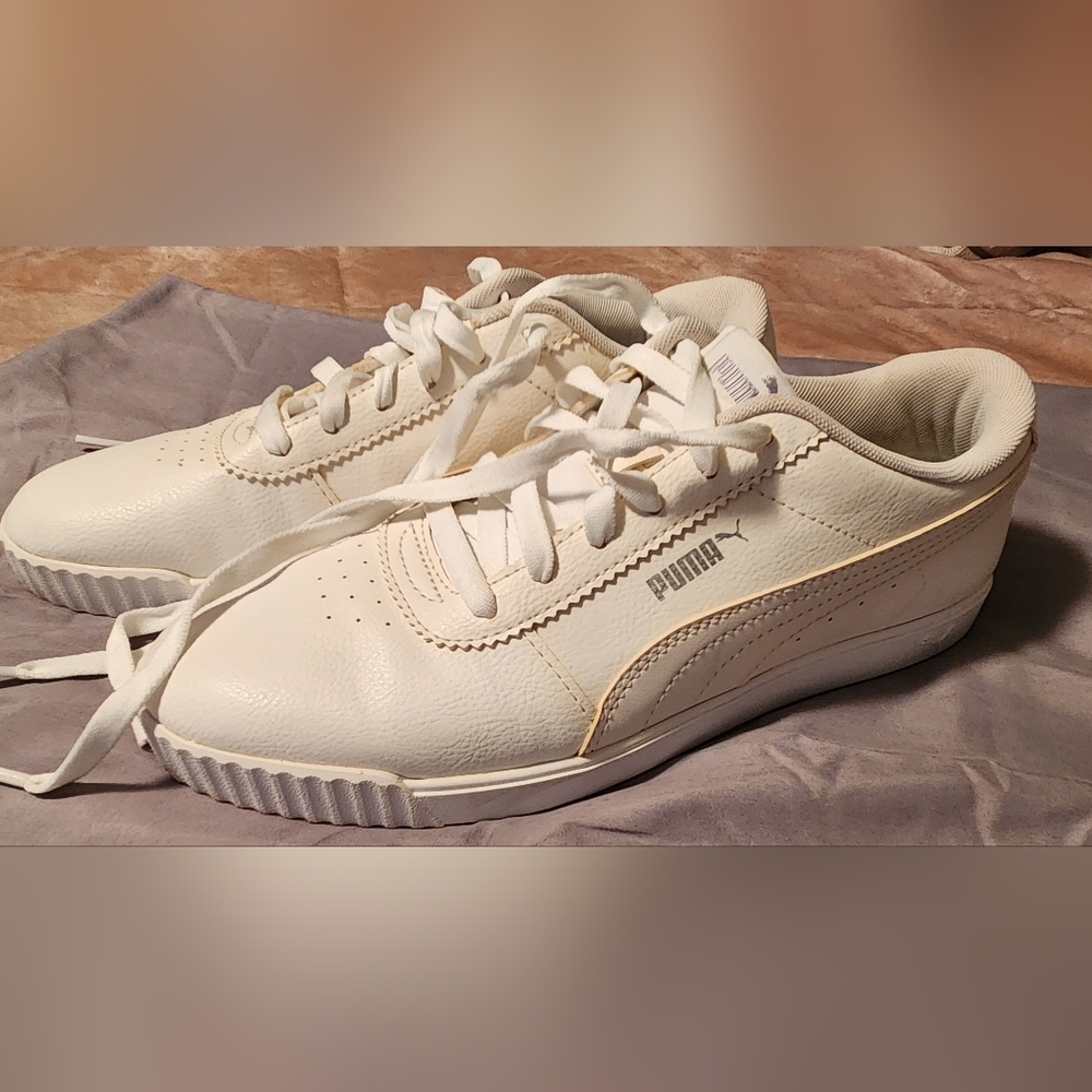 Puma Women's Soft Foam Cream Sneakers Size 10